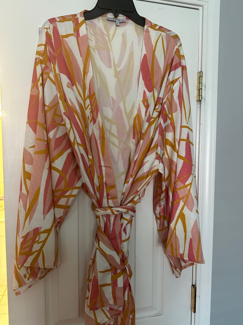 Diarrablu Wrap Tunic ~ Jacket
Sz 2XL - Picture 2 of 7